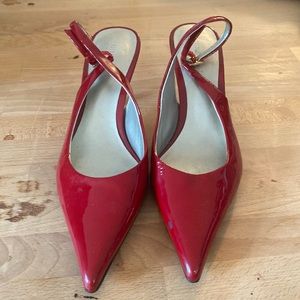 Comfortable Red heels with a unnoticeable mark on both shoes EUC